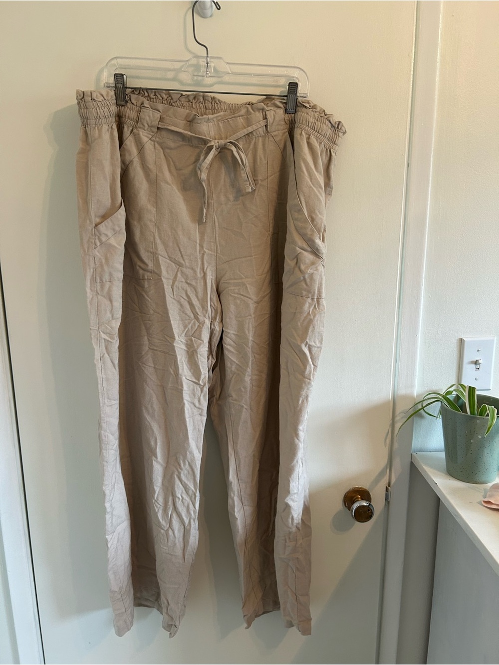 Light Beige Women’s Casual Pants